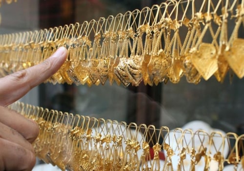 Why is gold useful for jewelry?